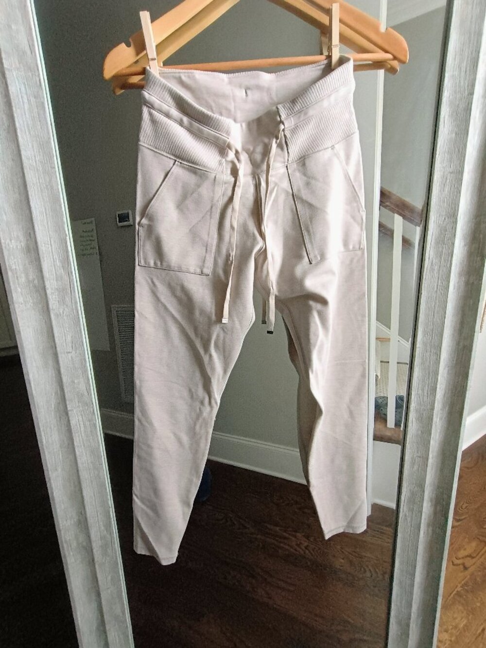Skyloft Soft Ankle Pants